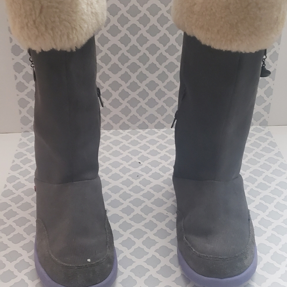 Ugg Gray I Heart Striped boots - Picture 3 of 3